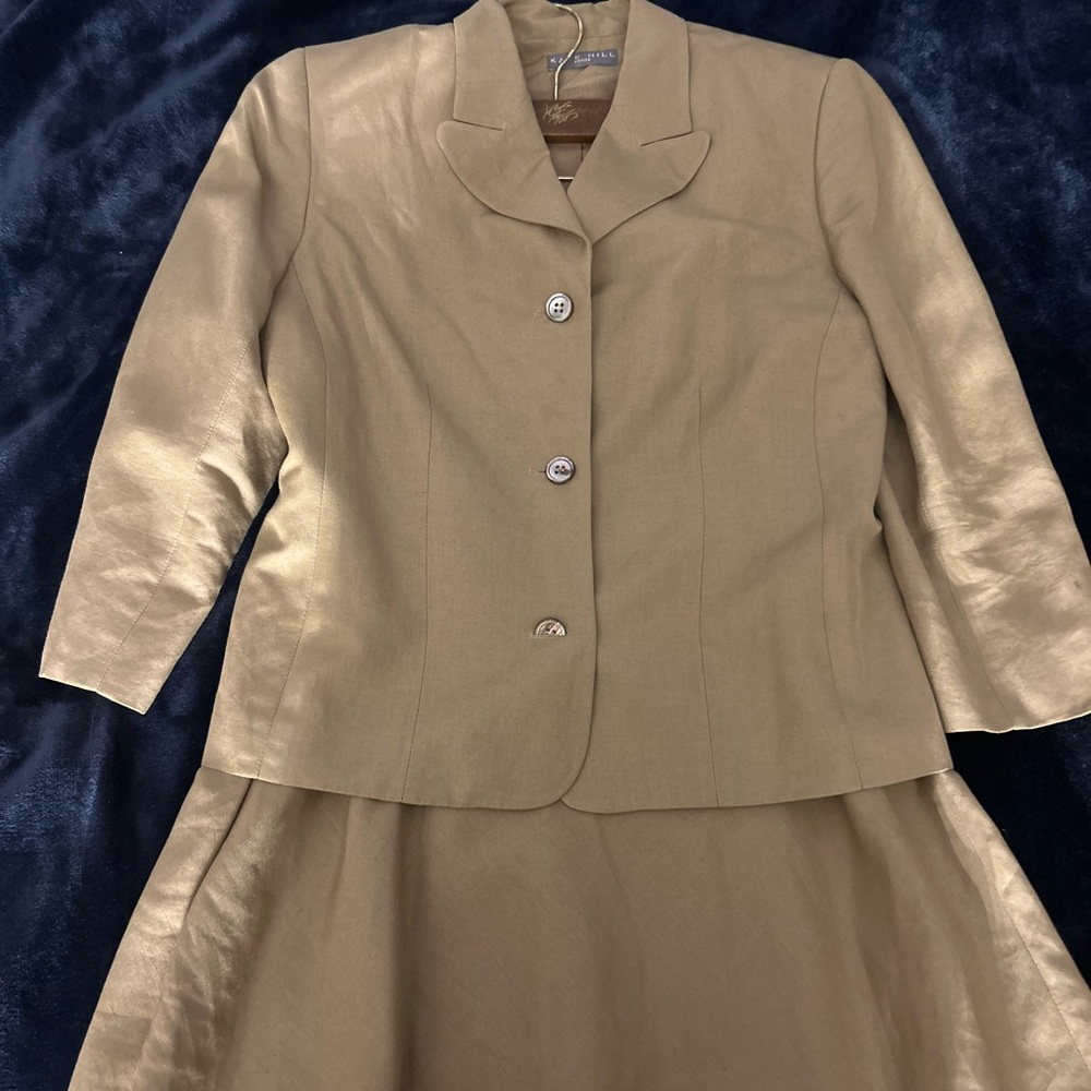 Petite linen skirt suit